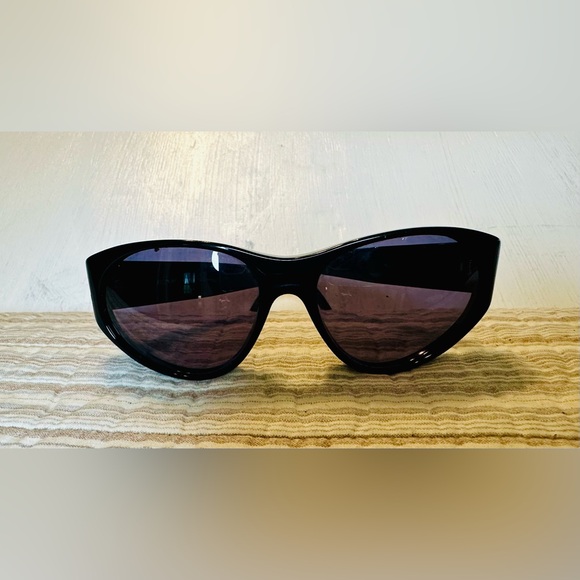 Emporio Armani EA509 020 Black Oversized Sunglasses Made in Italy Unisex - Picture 1 of 8